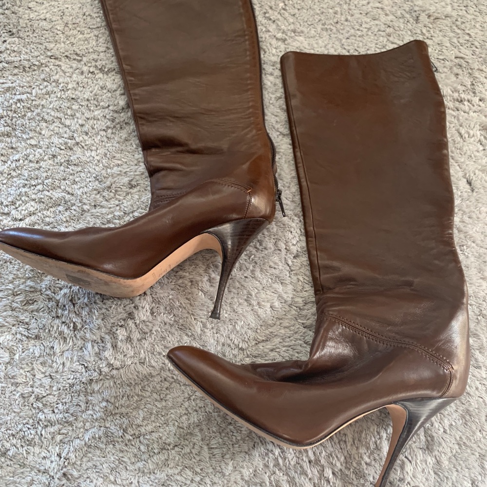 Brian Atwood brown leather zip up back boots
